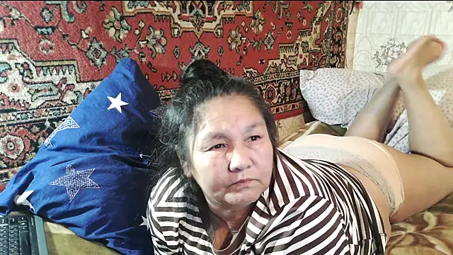Zulfiya_Bruce webcam