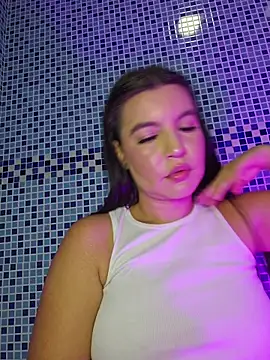 Pretty_Julieta webcam