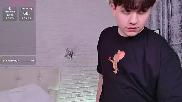 FetishFox webcam
