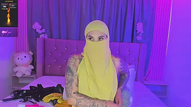 Nayla-Mouna webcam