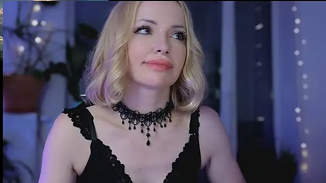 AbsoluteGoddess webcam