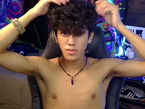 hugekenbigcock webcam