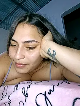 xandra252 live cam