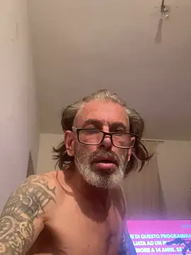 crisfootlicker