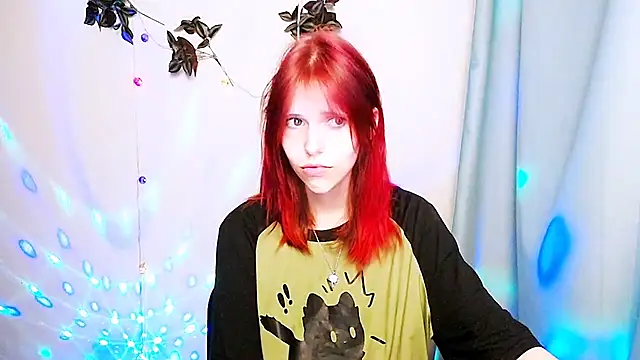 GuessMe___ live cam on StripChat