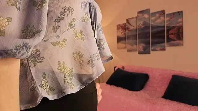 Mila_Lexy webcam