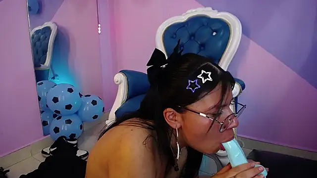 Chantal_Evans7_ webcam