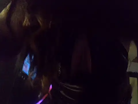 la-fee-pas-chier live cam on StripChat