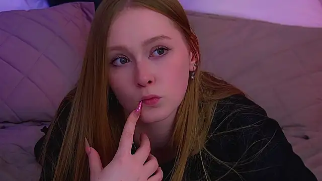 AgataFoxley webcam