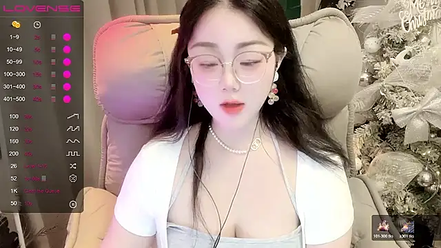 Monica-666888- webcam