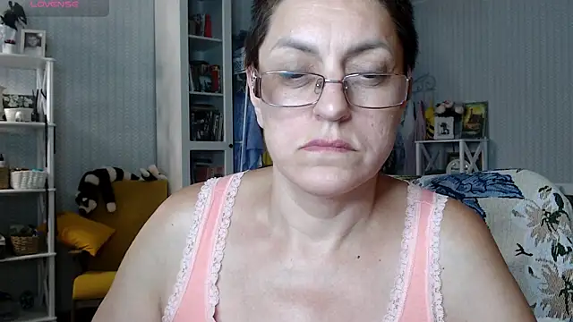 BloomingAllure webcam