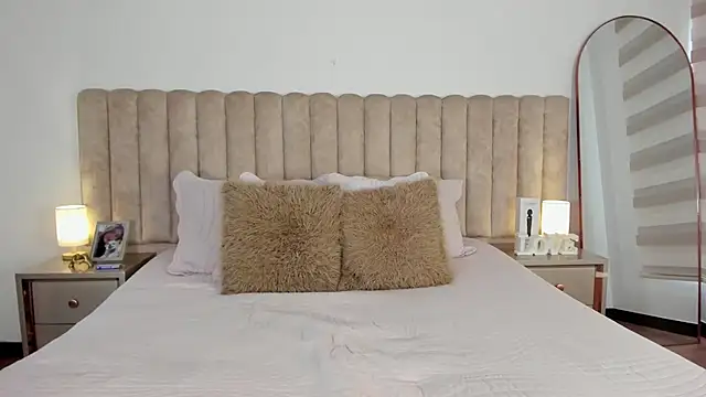 Sophie_Restrepo webcam