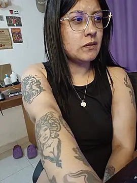 DaniPoison live cam on StripChat