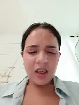 Julieth_hot-69 webcam