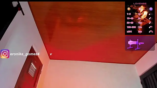 Sweetveronik_44 webcam