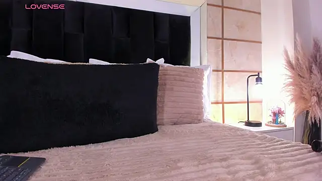 GretaVelvet webcam
