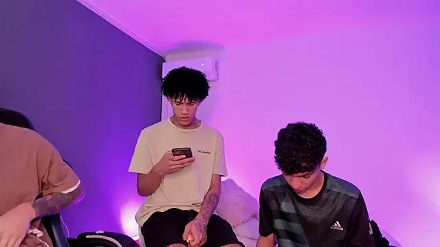 Handsomeboyss19 webcam
