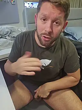 RipMyUnderwear webcam