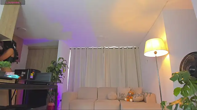 Aleja_evangeline webcam
