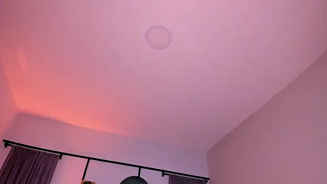 megann_blaze webcam