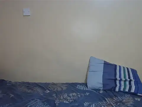 sexxy_apple - Sexxy_apple's free webcam - UK Sex Cams