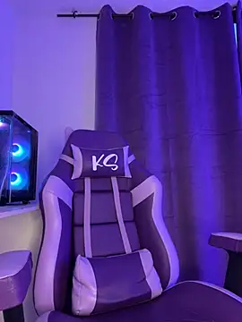 Megaan_11 webcam