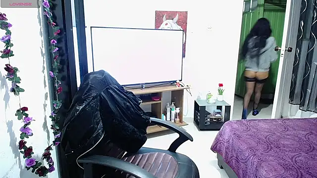 charllotee_dark webcam