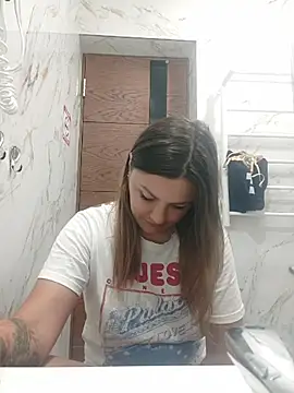 KrissSexi webcam
