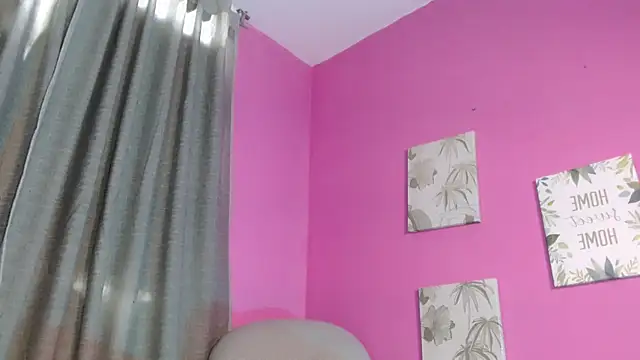 emily_ox0 webcam