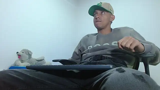 skinny23cm webcam