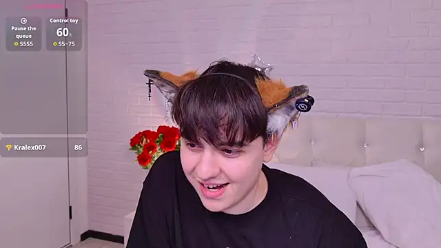 FetishFox webcam