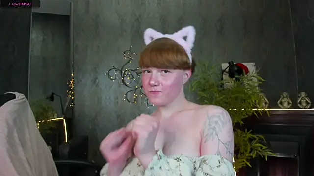 DreamyLuna webcam