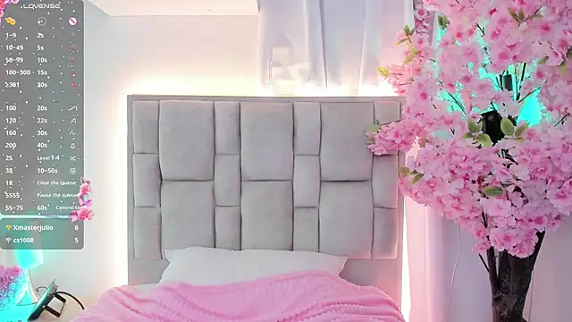 Dana_grey_ webcam