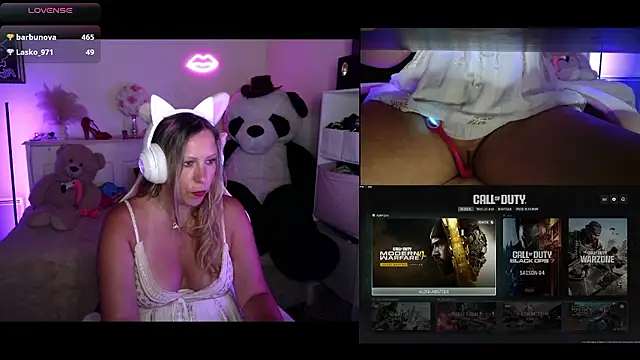 Angie-night webcam