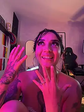 EmmyEvans1 webcam