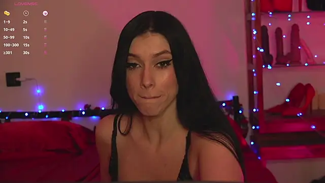 Olivia_Faye webcam