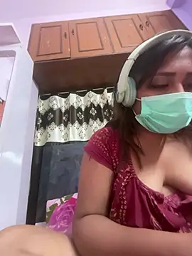 Yourhornynightmare webcam