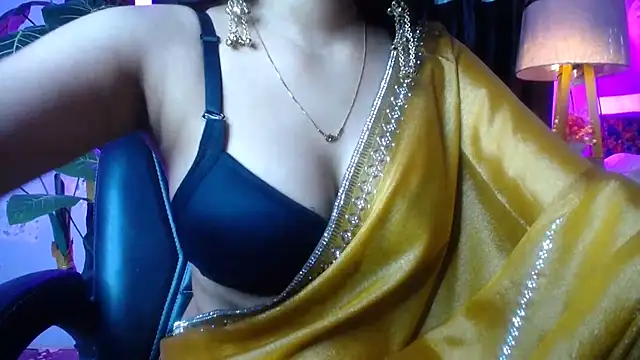 kiara_1122 - Kiara_1122's free webcam