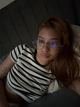 leaahcashh webcam
