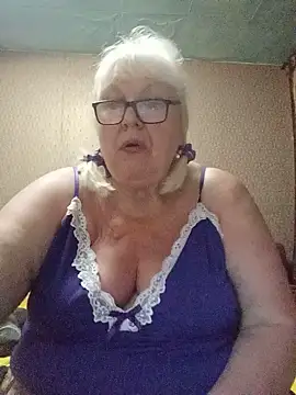 Alexia64231 live cam on StripChat
