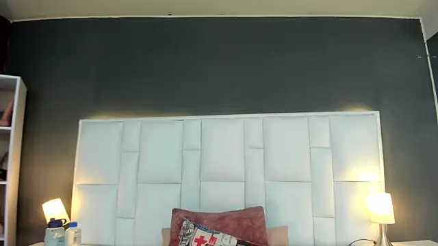 yeral2017 live cam on StripChat