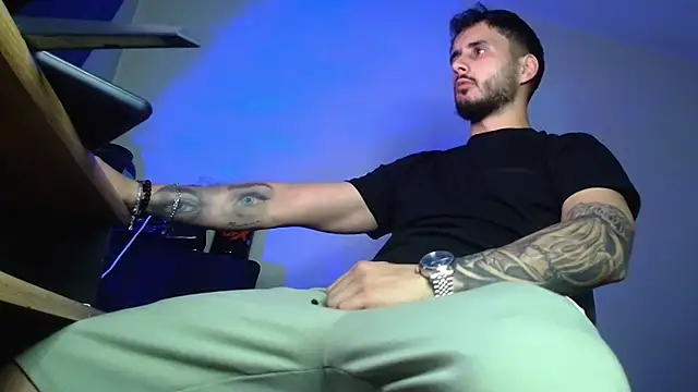 XanderCage99 webcam