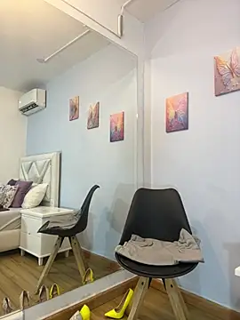 SophiaQueens webcam