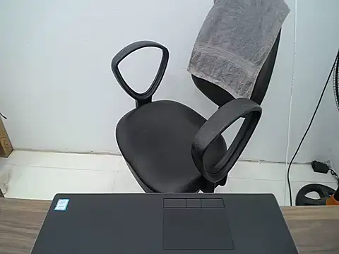 _Lady- webcam