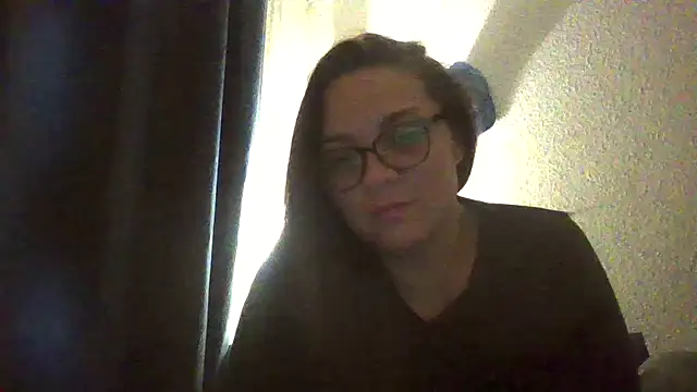 lilMissMarli live cam on StripChat