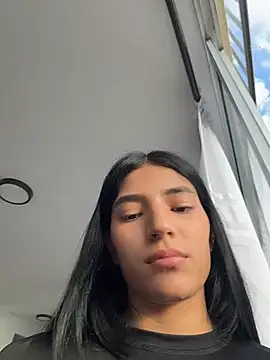 Ema_Rose_ webcam