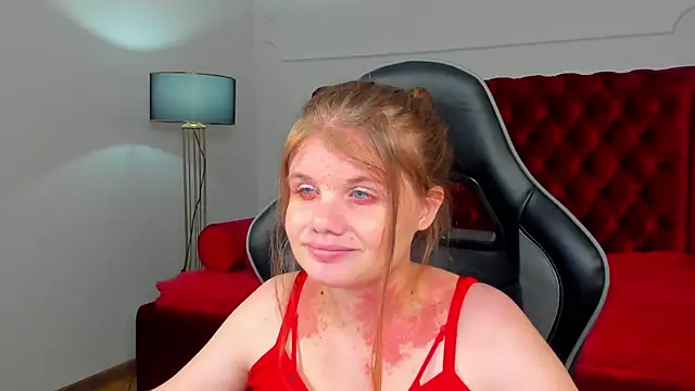 ChloeHalses webcam