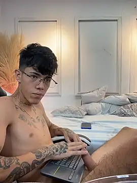 Tommy_valverde webcam
