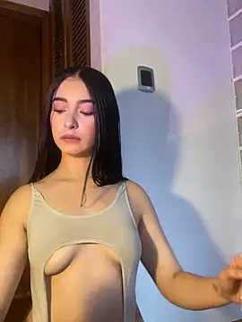 Magiee_Thompson webcam