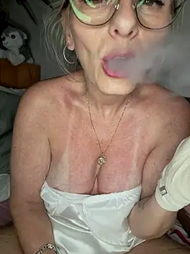 Blond_lady_czech webcam